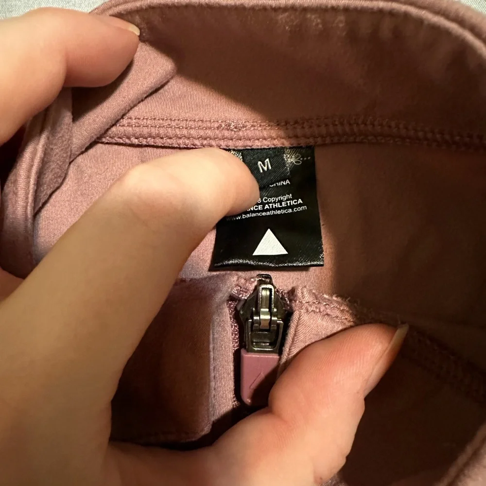 Balance Athletics cropped jacket - Picture 4 of 5